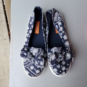 Girls Rocket Dog slip on shoes.